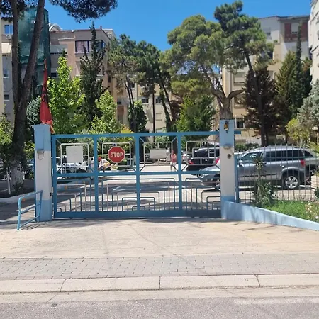 Roan's Apartamento Golem (Tirana)